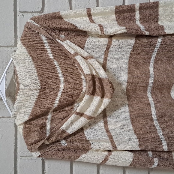 I'm In Love With Derek Tan/Cream Color-Block Hooded Open  Cardigan. Size Medium - Picture 6 of 8